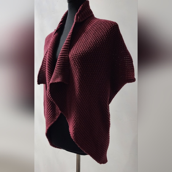 Forever 21 Woman's Knitted Burgandy Cardigan Sz S/P - Picture 3 of 6